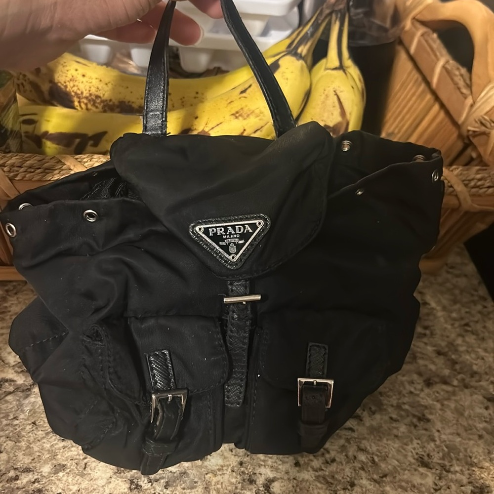 Aunthenic Very Used Prada Bag